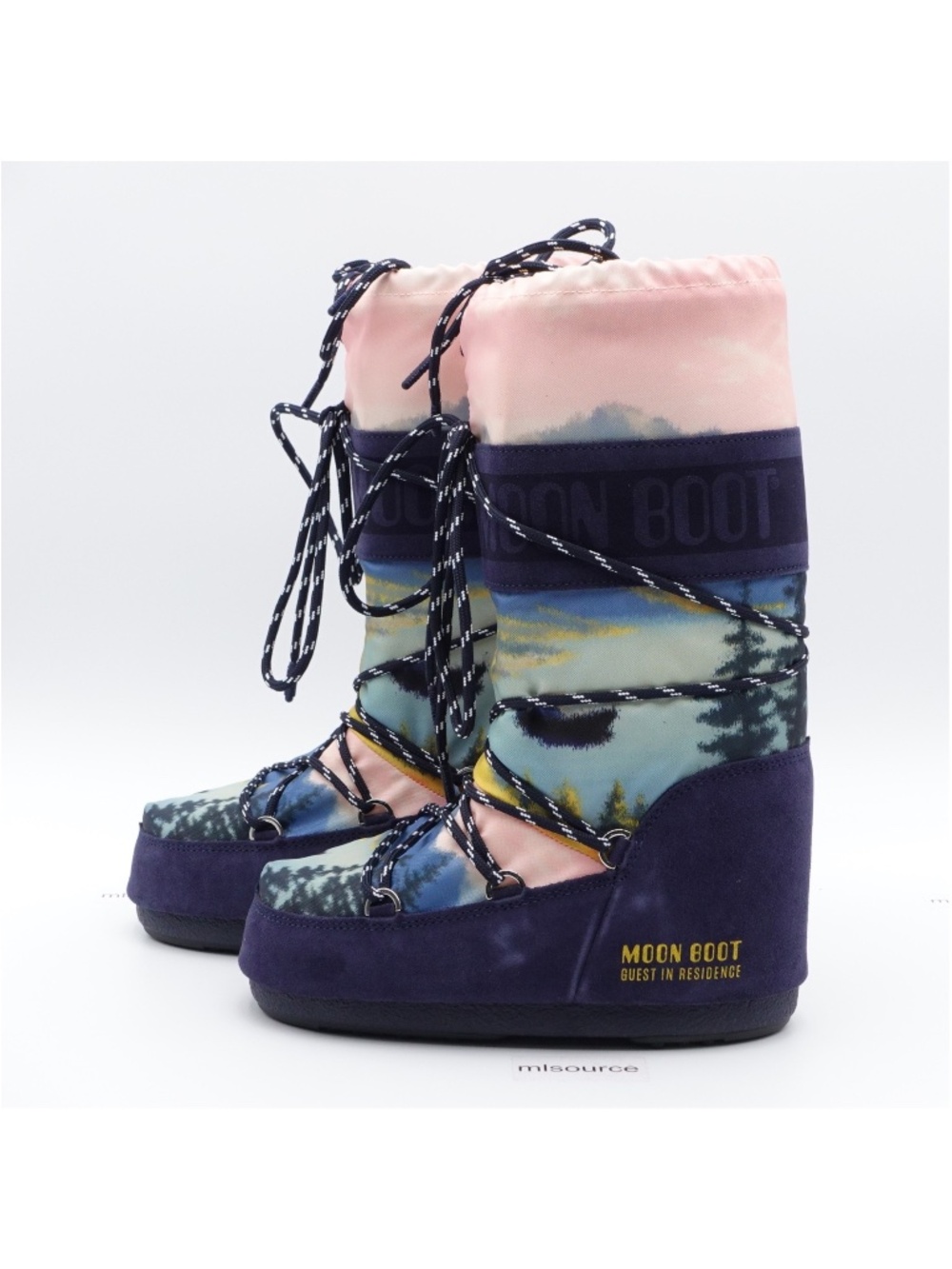 NEW Women's Moon Boot x Guest in Residence Icon Postcard Boot